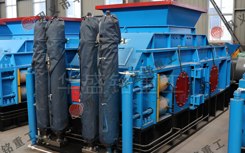 時產200噸大型對輥機